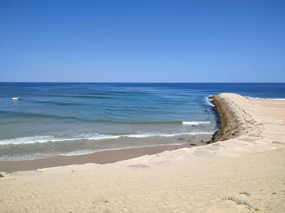 Casa De Praia Acolhedora/ Cosy Beach House Marinha das Ondas Luaran gambar